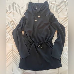 Women’s size medium light weight weight tunic sweater